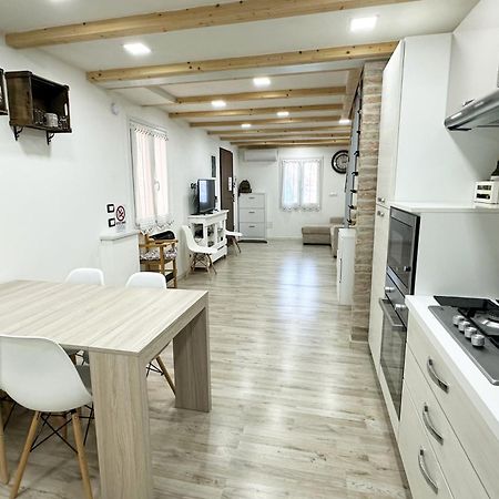Apartamento Bomboniera Comacchio Exterior foto
